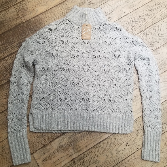 American Eagle Outfitters Sweaters - NWT AEO Super Soft Mockneck Knit Grey Sweater XS